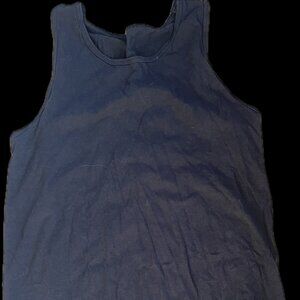 4 Gentilly Used Pair of Thieves Under tanks